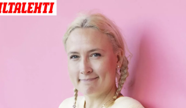 Jipulta harvinainen yhteiskuva – Tältä näyttää 27 vuotta vanhempi aviomies - Iltalehti