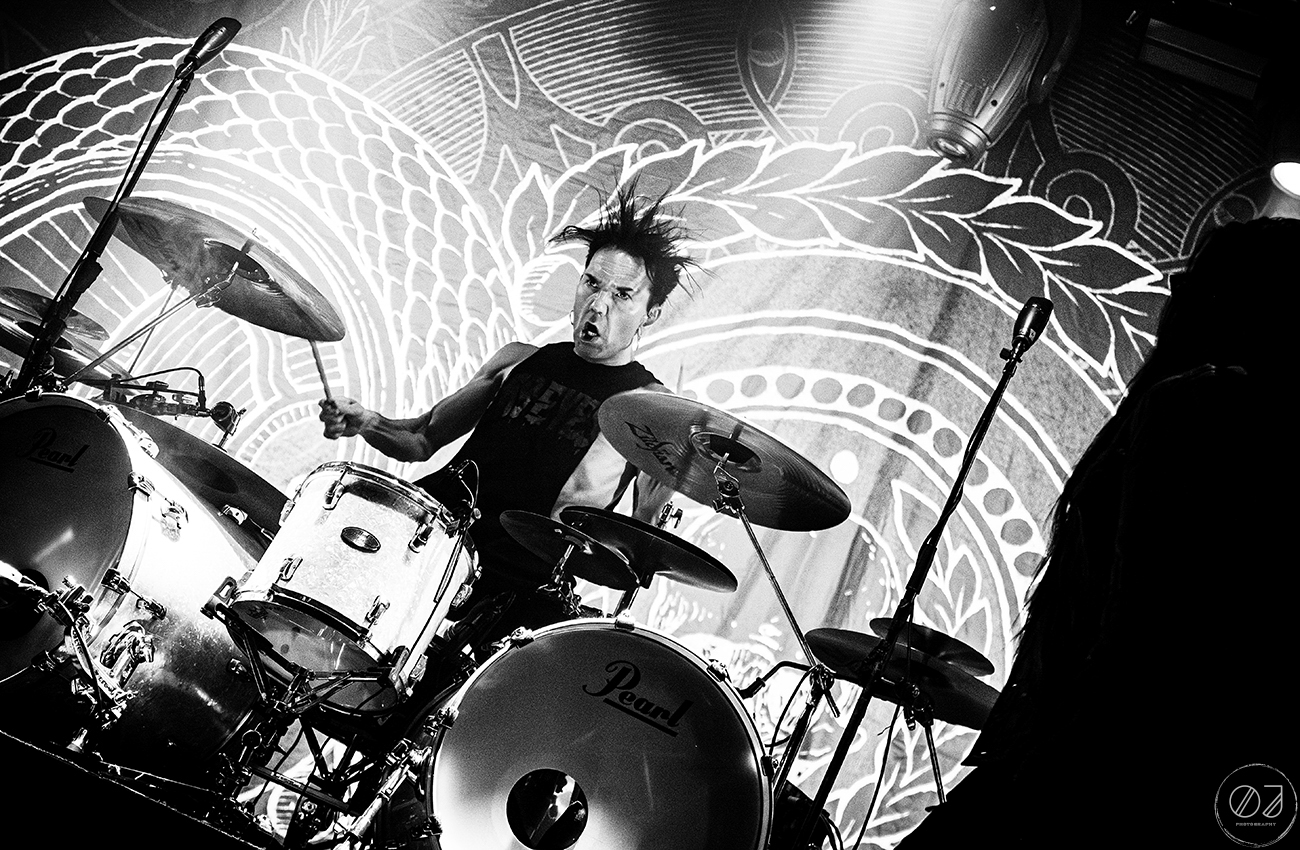 The 69 Eyes: Ikoninen musiikkivideo syväluotaavasti - Kaaoszine