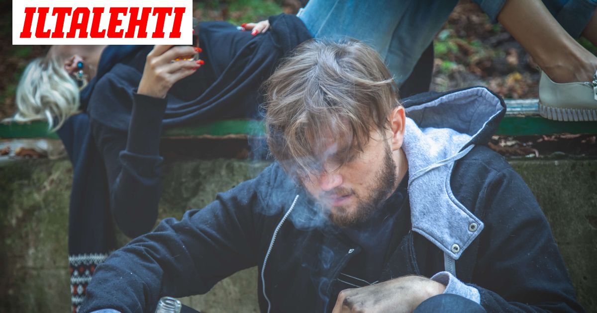 Rappiostriimaaja löytyi kuolleena – Rajujen ryyppäyssisältöjen taustalla karut syyt