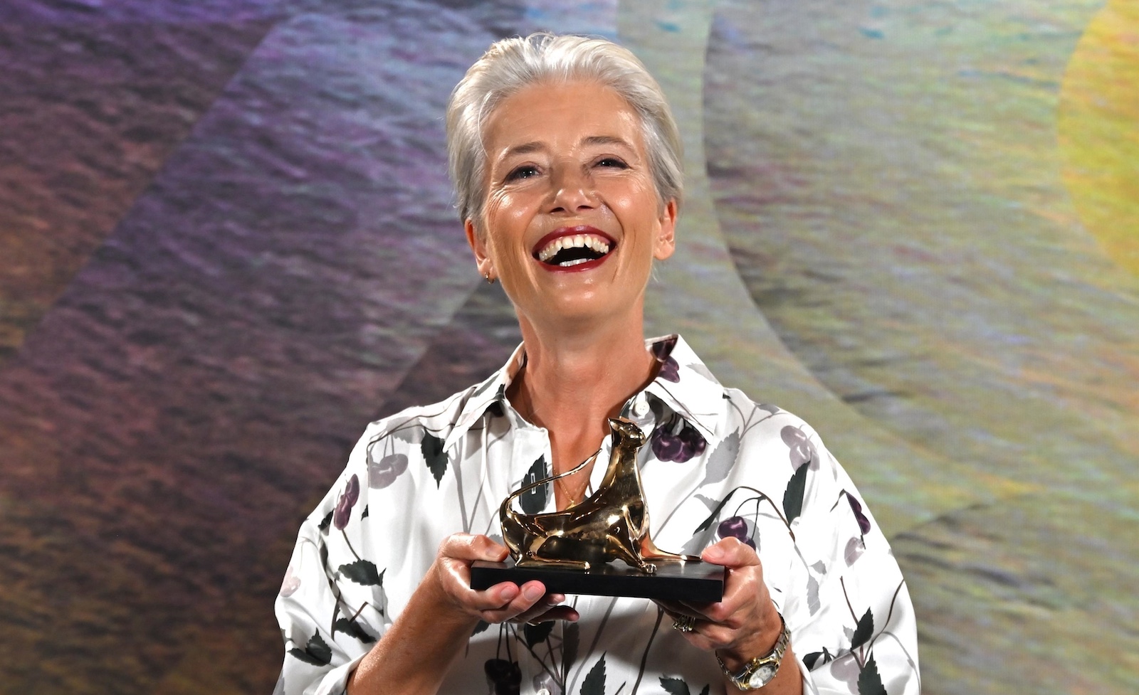 Emma Thompson haluaa puhua vain Suomesta, vaikka emme edes kysyneet siitä!