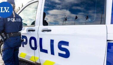 Otaniemessä poliisi joutui poistamaan henkilön paikalta Islannin presidentin vierailun aikana –  Lähestyi presidentti Stubbia | Paikalliset