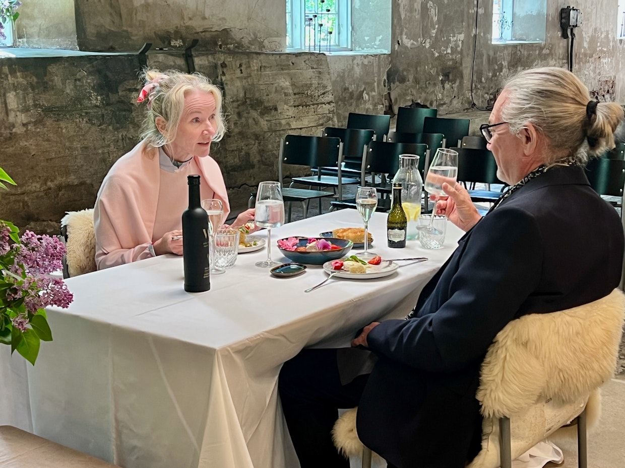 Maajussi-Ville järjestää Teijalle parhaan mahdollisen esiintyjän.