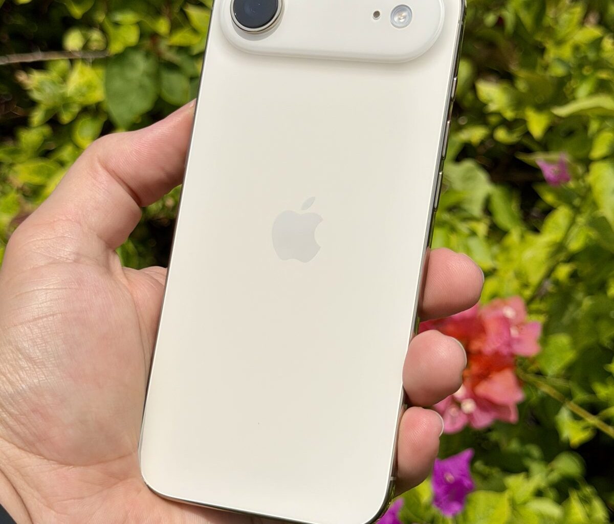 Ohuesta rungostaan huolimatta iPhone Air on osoittautunut erittäin kestäväksi.