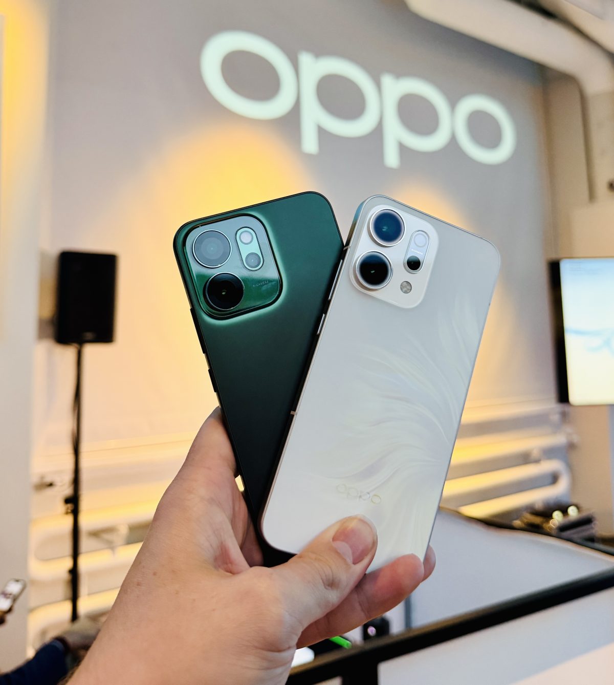 Oppo Reno14 F 5G ja Reno14 5G.