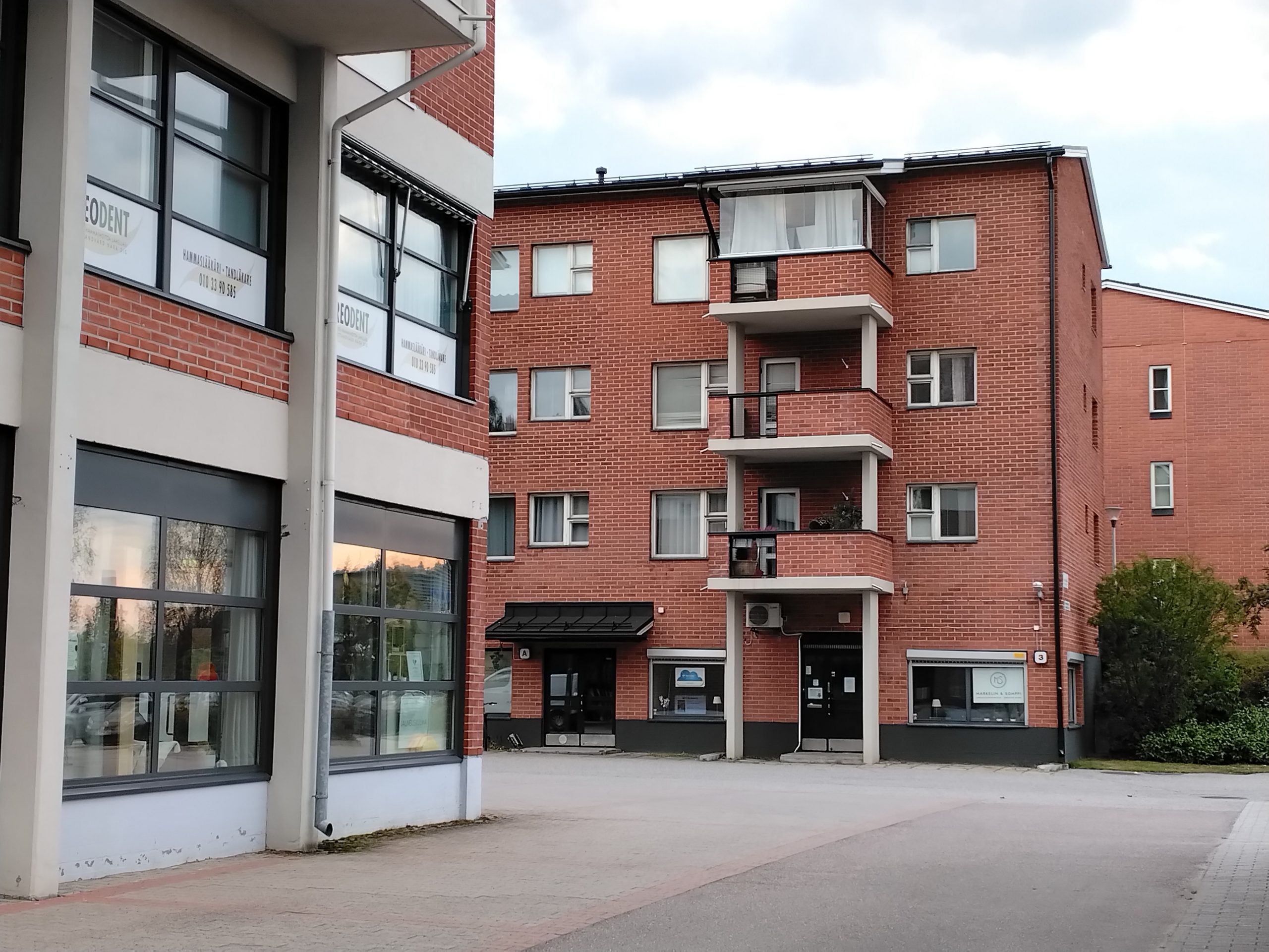 Pääkamera, 2x digitaalinen zoom.