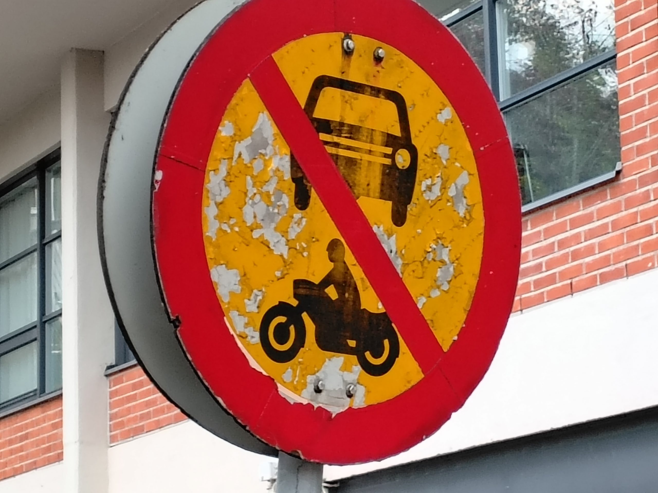 Pääkamera, 5x digitaalinen zoom.