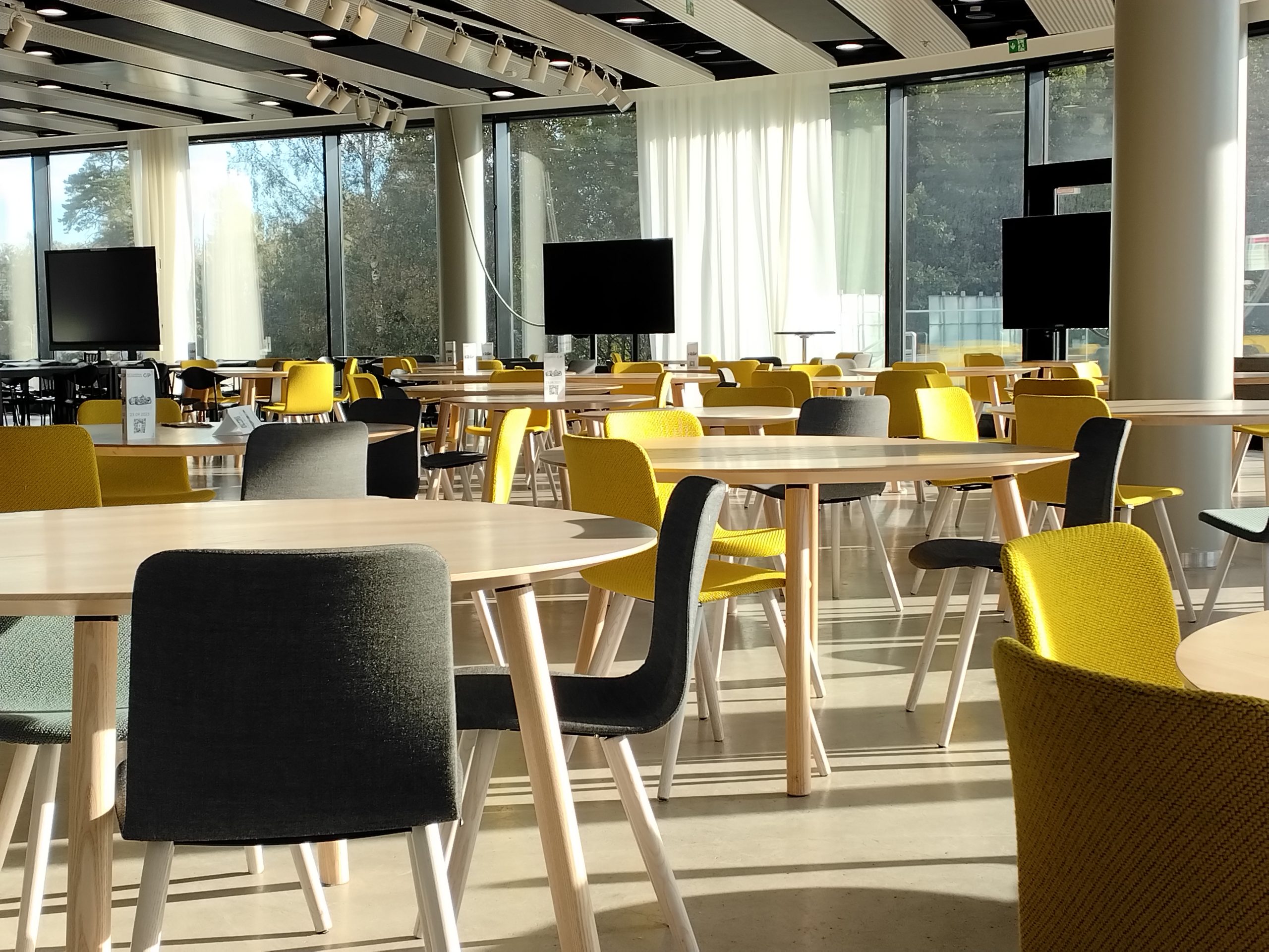 Pääkamera, 2x digitaalinen zoom.