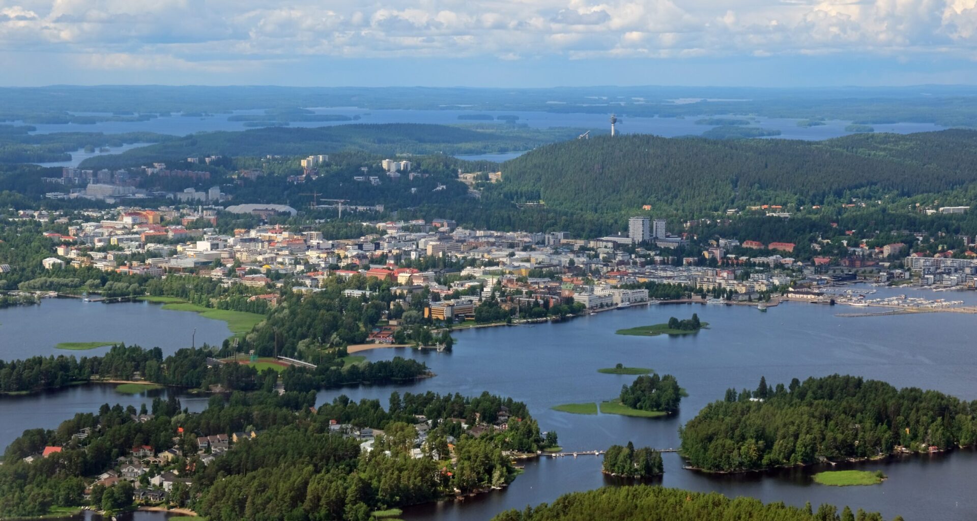 "Käsi taas kerran syvälle kansalaisten taskuun"
