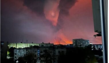 Ankarat roihut – Ukrainan toistuvat iskut korventavat hyökkääjän öljykohteet