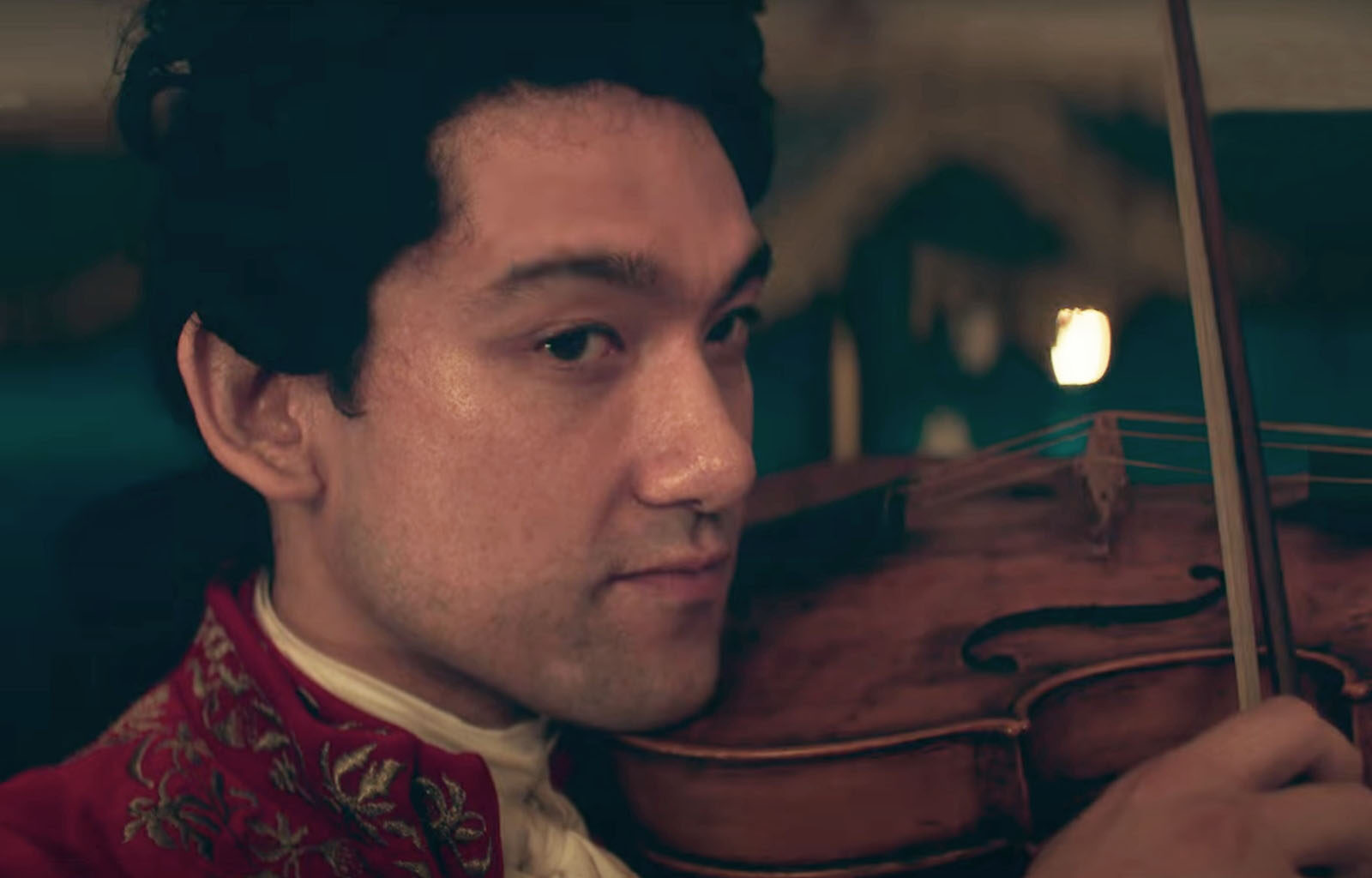 Vuoden 1984 elokuvaklassikko tehdään sarjaksi – ”Yksikään ihminen ei pyytänyt tätä”