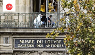 Tähän saliin murtovarkaat iskivät Louvressa – esillä olivat Ranskan kruununjalokivet