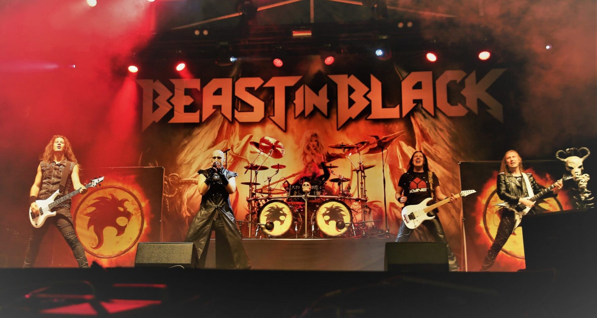 Beast in Black tiedottaa olevansa yhtä jäsentä köyhempi, Helloween-kiertue jatkuu nelimiehisenä