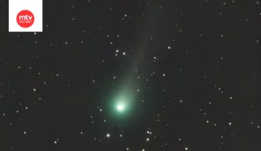 Näin voit nähdä Maata lähestyvän Lemmon-komeetan