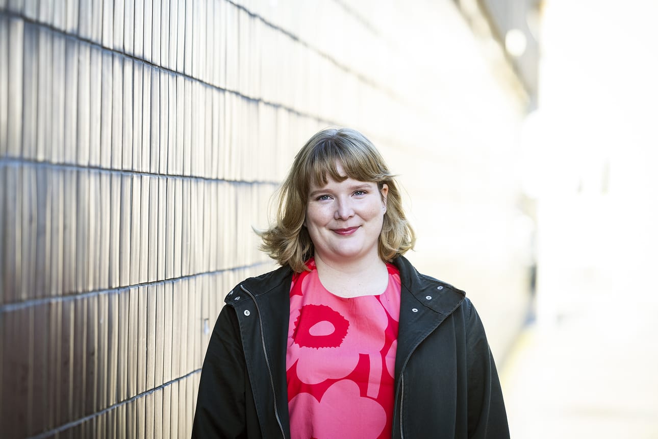 Inari Timonen-Nissi työskentelee Fujitsu Finlandilla vastuullisuuspäällikkönä. Työpaikka on Helsingissä, mutta Timonen-Nissi vierailee usein Oulussa perheensä luona.