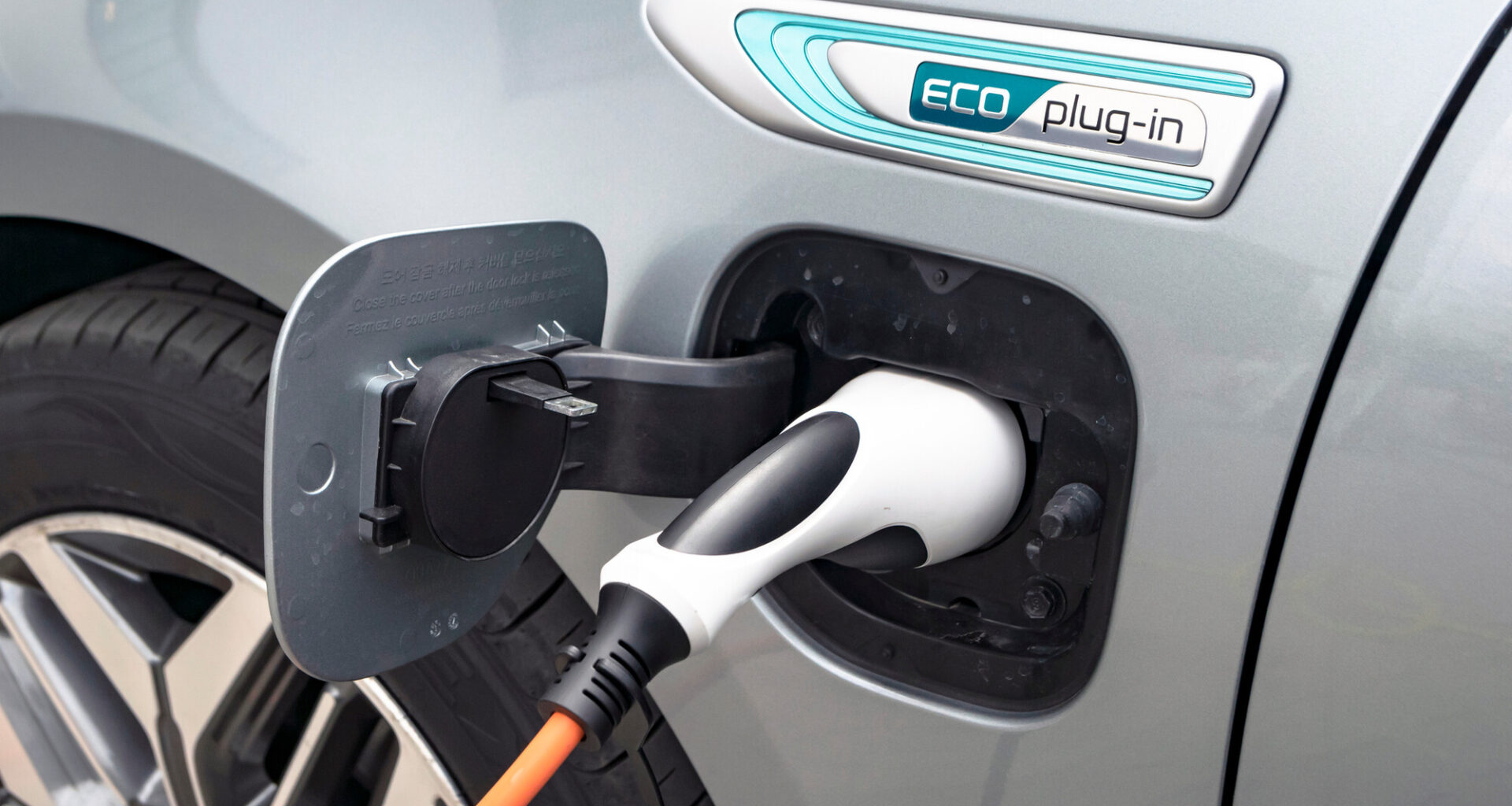 Raportti: Lataushybridien ympäristöystävällisyyttä on liioiteltu - ja vahvasti