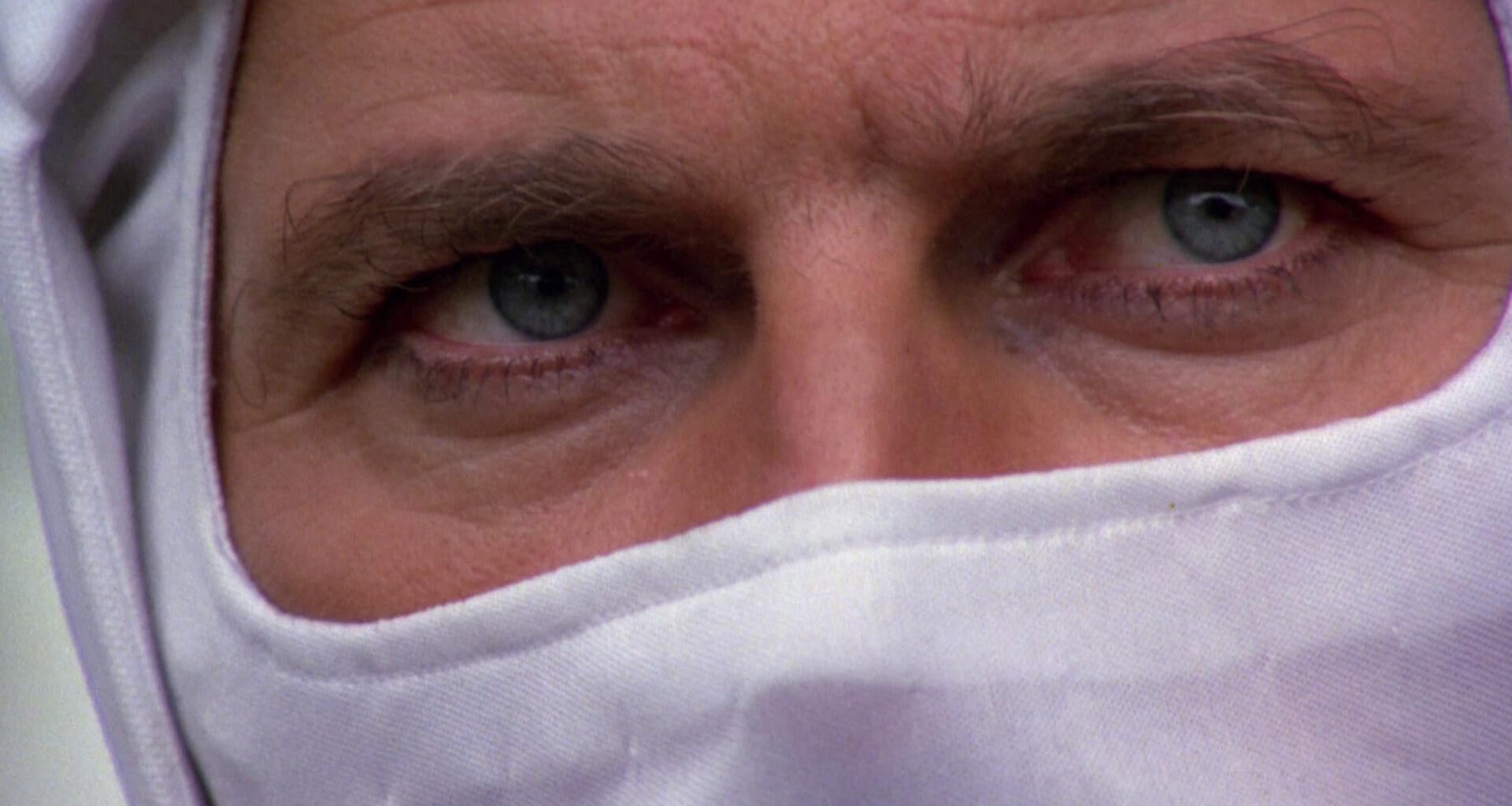 Kulttihetki: Ilmaiskatselussa 80-luvun ninjabuumin käynnistäneen toimintaklassikon leikkaamaton versio