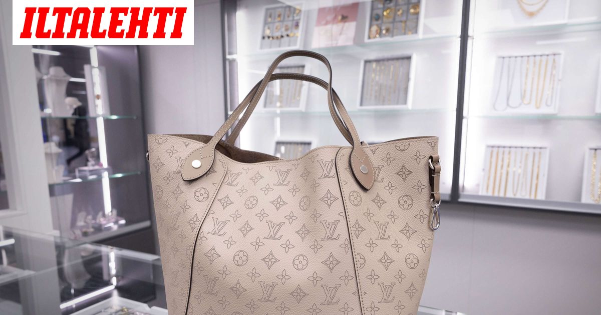 Helsinkiläisnaisen lähes 3 000 euron laukku kähvellettiin mobiiliteitse – "Poliisikin ihmetteli"