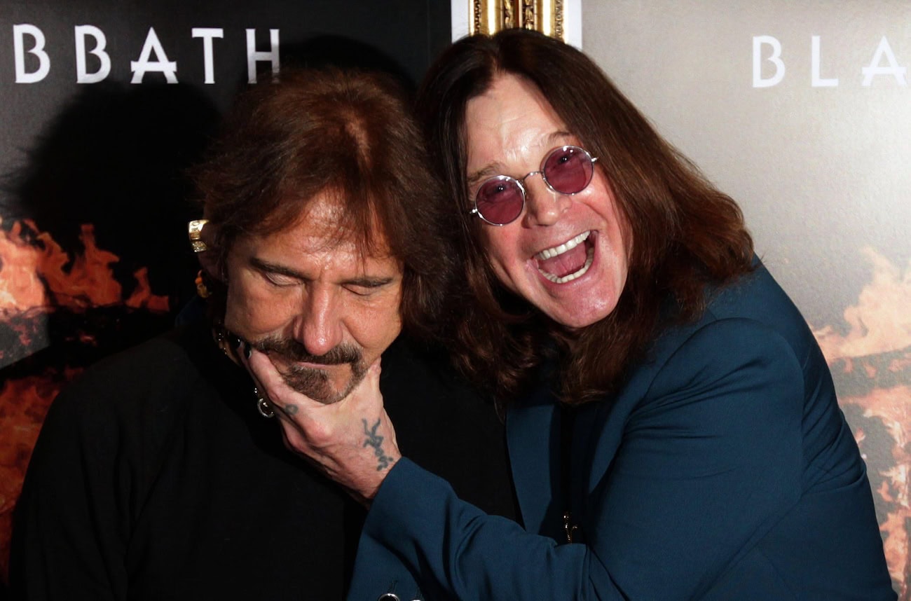 Geezer Butler järkyttyi viimeisissä Ozzyn kanssa soittamissaan treeneissä - "Olin sokissa kun näin hänet sellaisessa kunnossa"