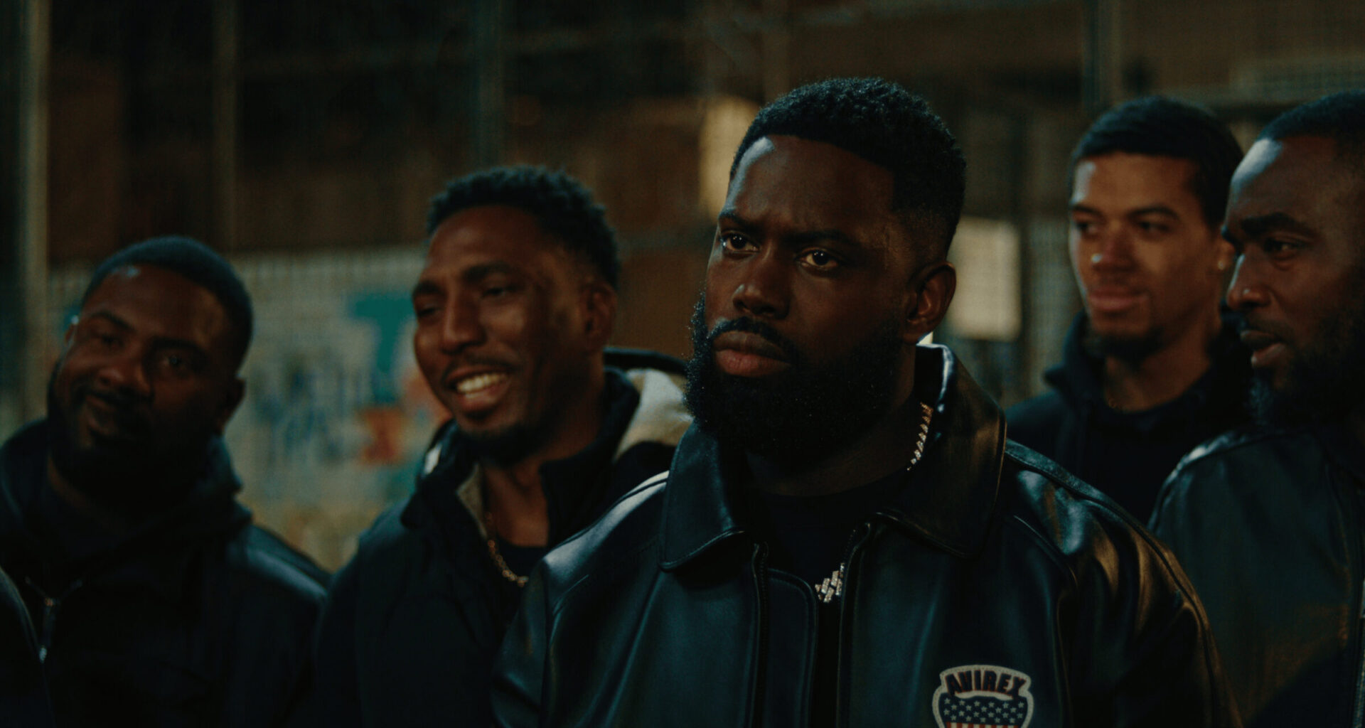 Netflixin hittisarjan räppäritähti ajoi ihmisen päälle ja pakeni paikalta – uhri kuoli sairaalassa