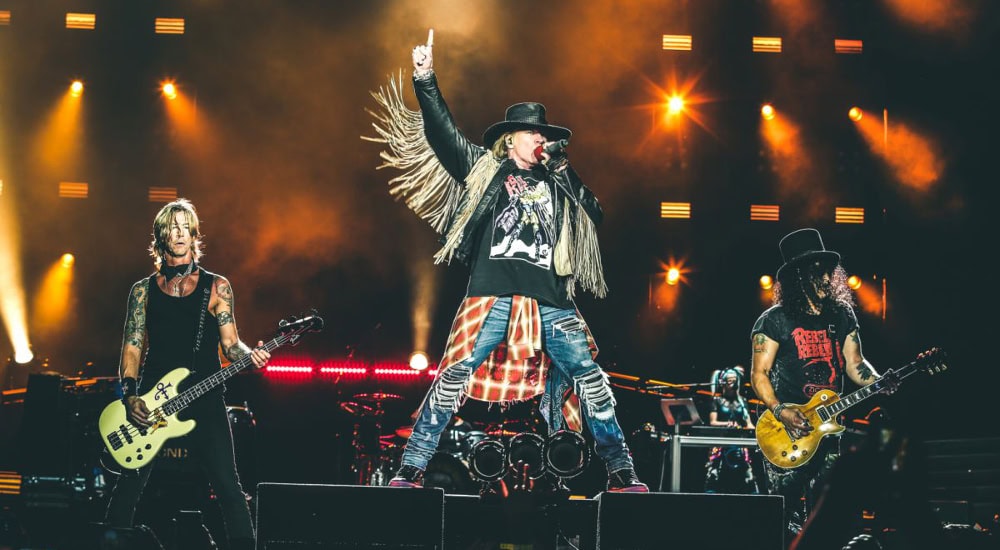 Axl Rose vastasi keikan tiimellyksessä harvinaisempaa Gunnari-materiaalia peräänkuuluttaneelle fanille - "Vitut siitä!"