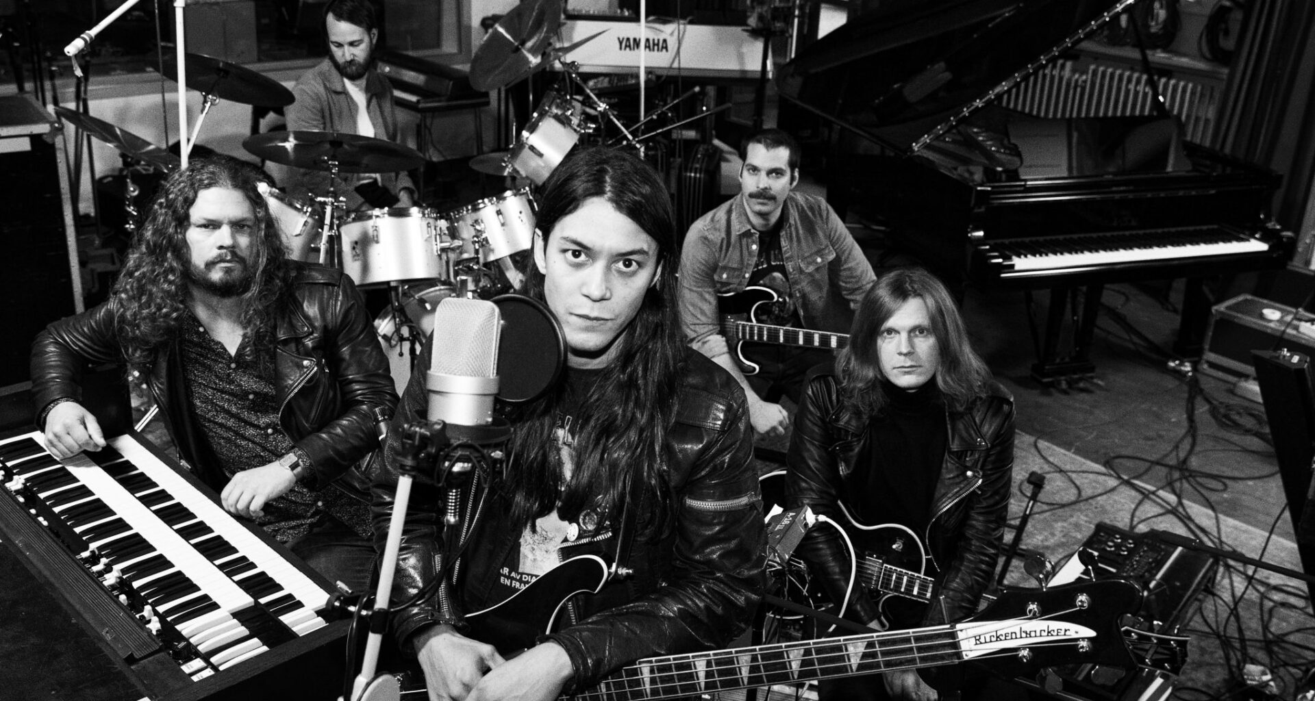 Hällas kiertää alkuvuodesta Eurooppaa - Suomi mainittu