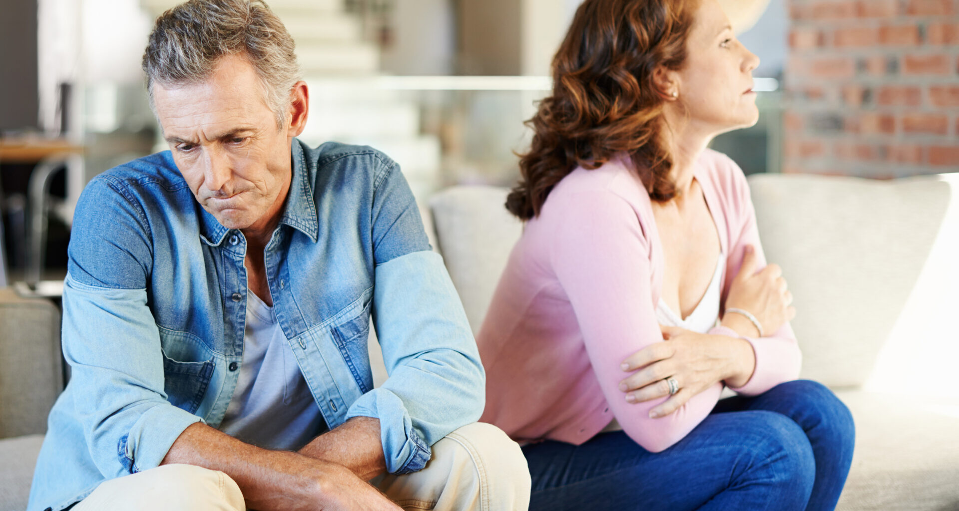 Harmaa ero – mikä ajaa yli 50-vuotiaan eroamaan?