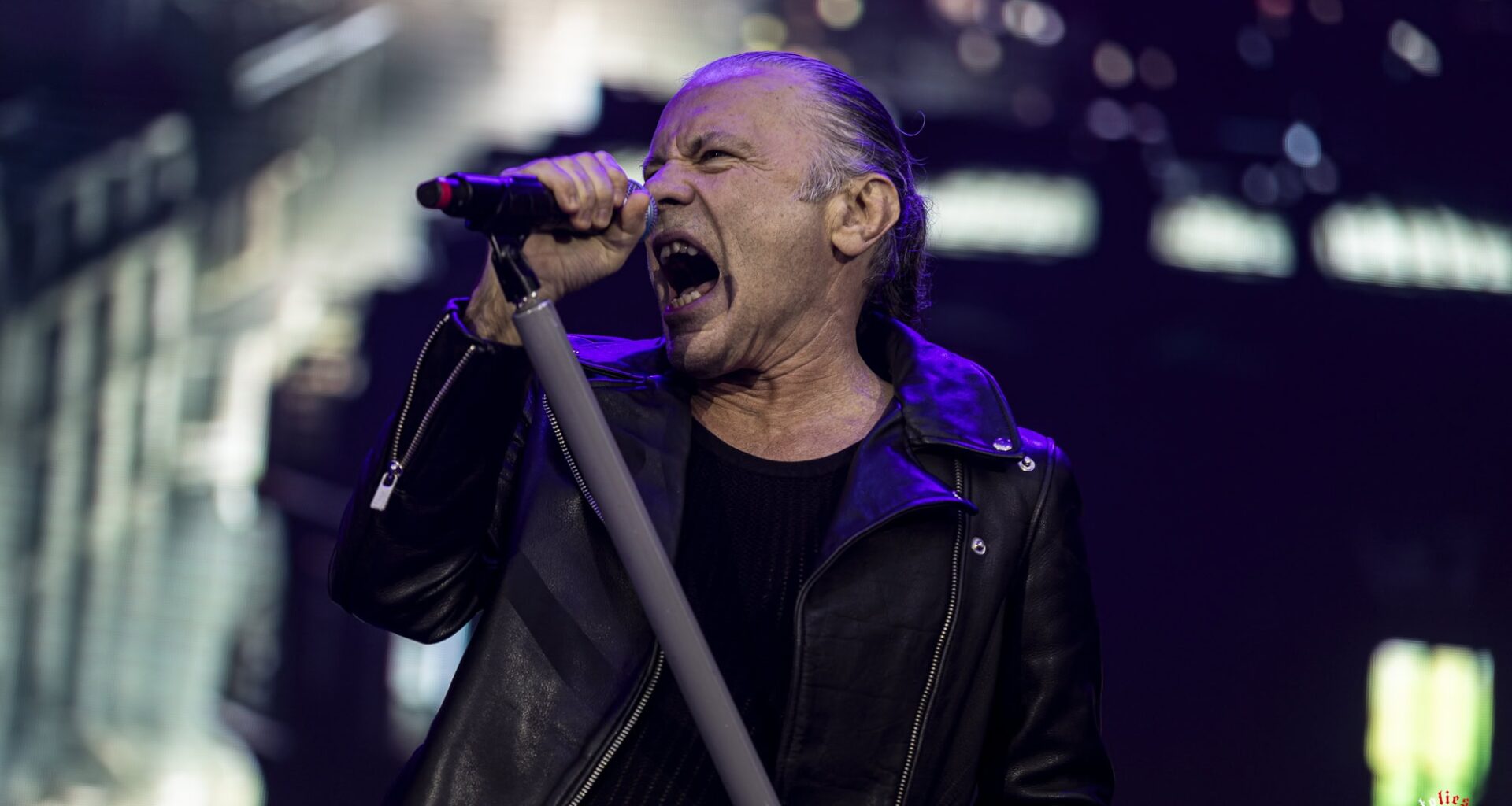 Bruce Dickinson ei seurannut Iron Maidenin tekemisiä ysärin soolovuosinaan - "En ole enää bändissä, se ei ole minun asiani"