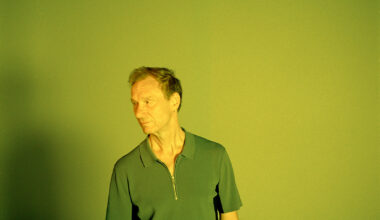 Ensin tuli Kulkurin iltakalja, sitten Taiteilijaelämää ja nyt Ismo Alanko julkaisi biisitrilogian päätösosan