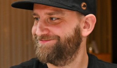 Joel Harkimo saapui Tanssii tähtien kanssa -yleisöön yllättävän naisseuralaisen kanssa