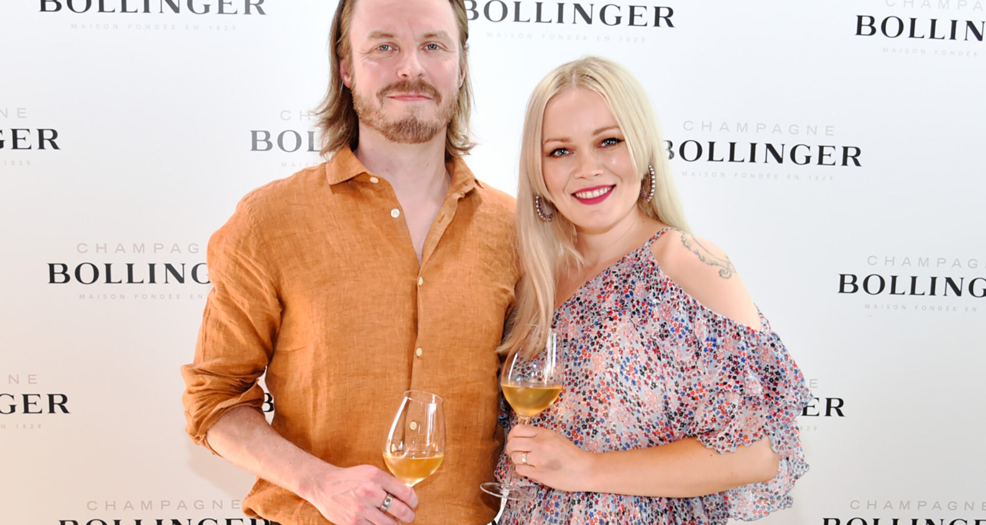 Laulaja Anna Puu viettää nahkahääpäivää – tätä se tarkoittaa