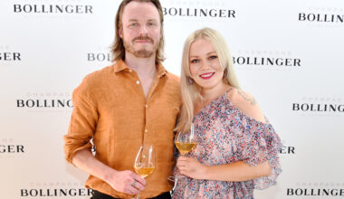 Laulaja Anna Puu viettää nahkahääpäivää – tätä se tarkoittaa