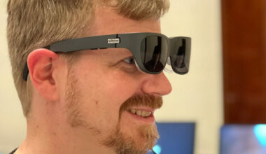 Muropaketin ensituntumat: Lenovo Glasses T1 -näyttö – Kännykän kuva ”silmälaseihin” ilman mitään VR-säätämistä