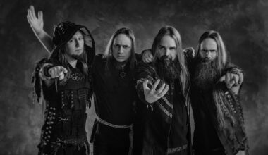 Peikkometallia kansalle, joka pimeydessä vaeltaa: Metsatöll saapuu kolmelle keikalle Suomeen