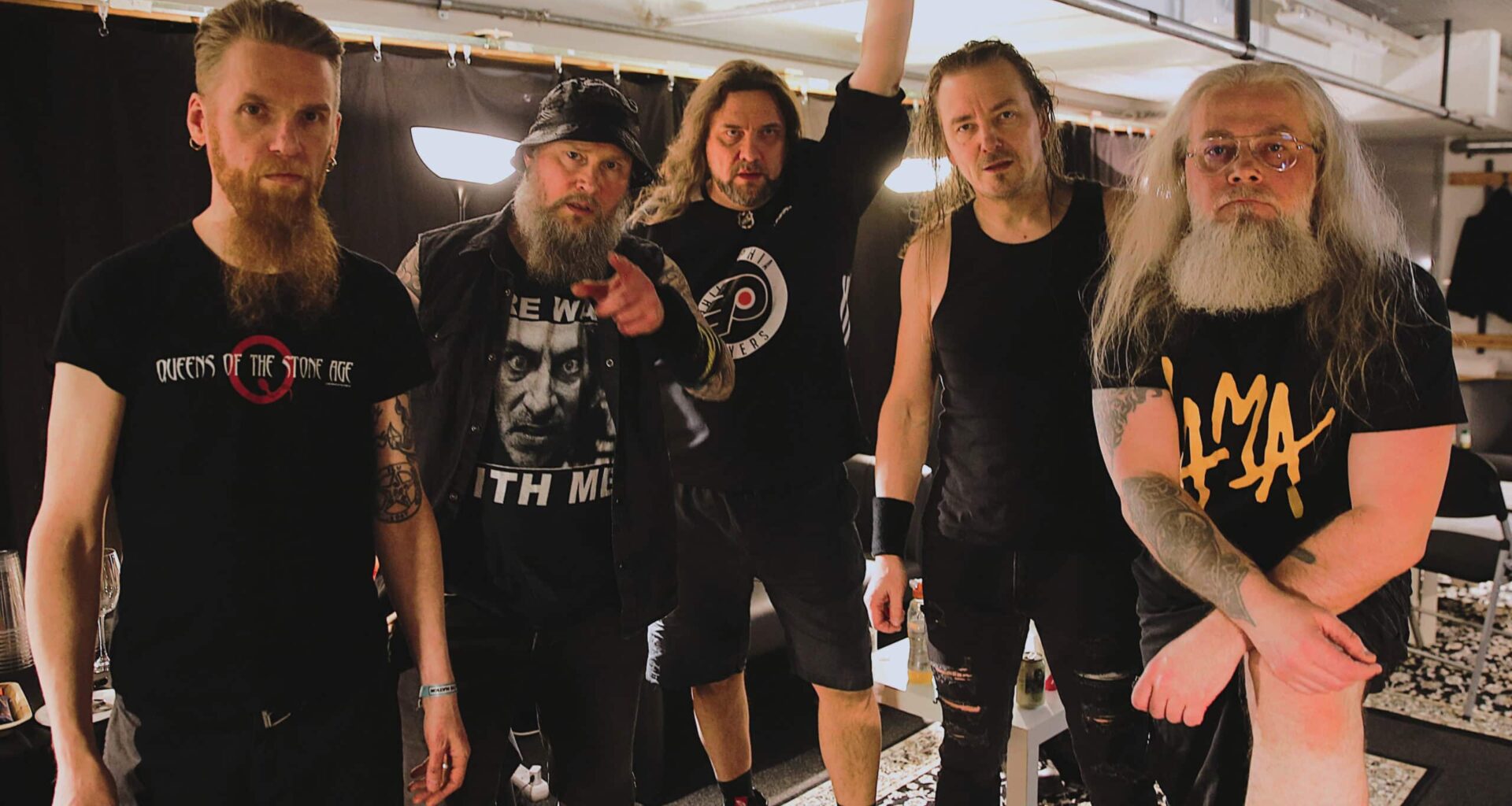 Mokoman Kuoleman laulukunnaat täyttää pyöreitä - asiaa juhlistetaan kiertueella