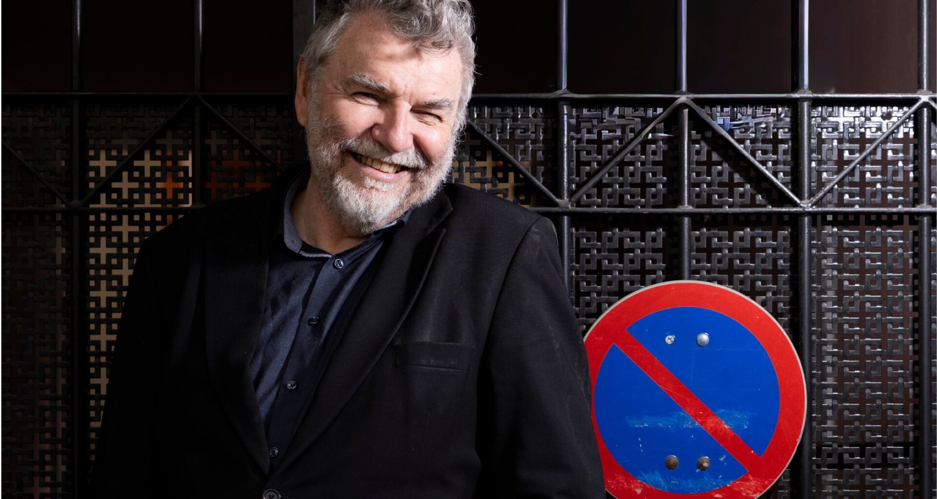 Kauko Röyhkä kertoo, mikä musiikki- ja kirja-alassa mättää