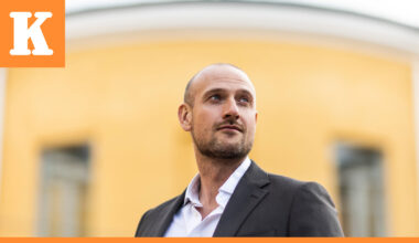 Menestyskirjailija Max Seeck kirjoittaa kirjan joka vuosi, mutta hittikirjan jälkeen hän väsähti