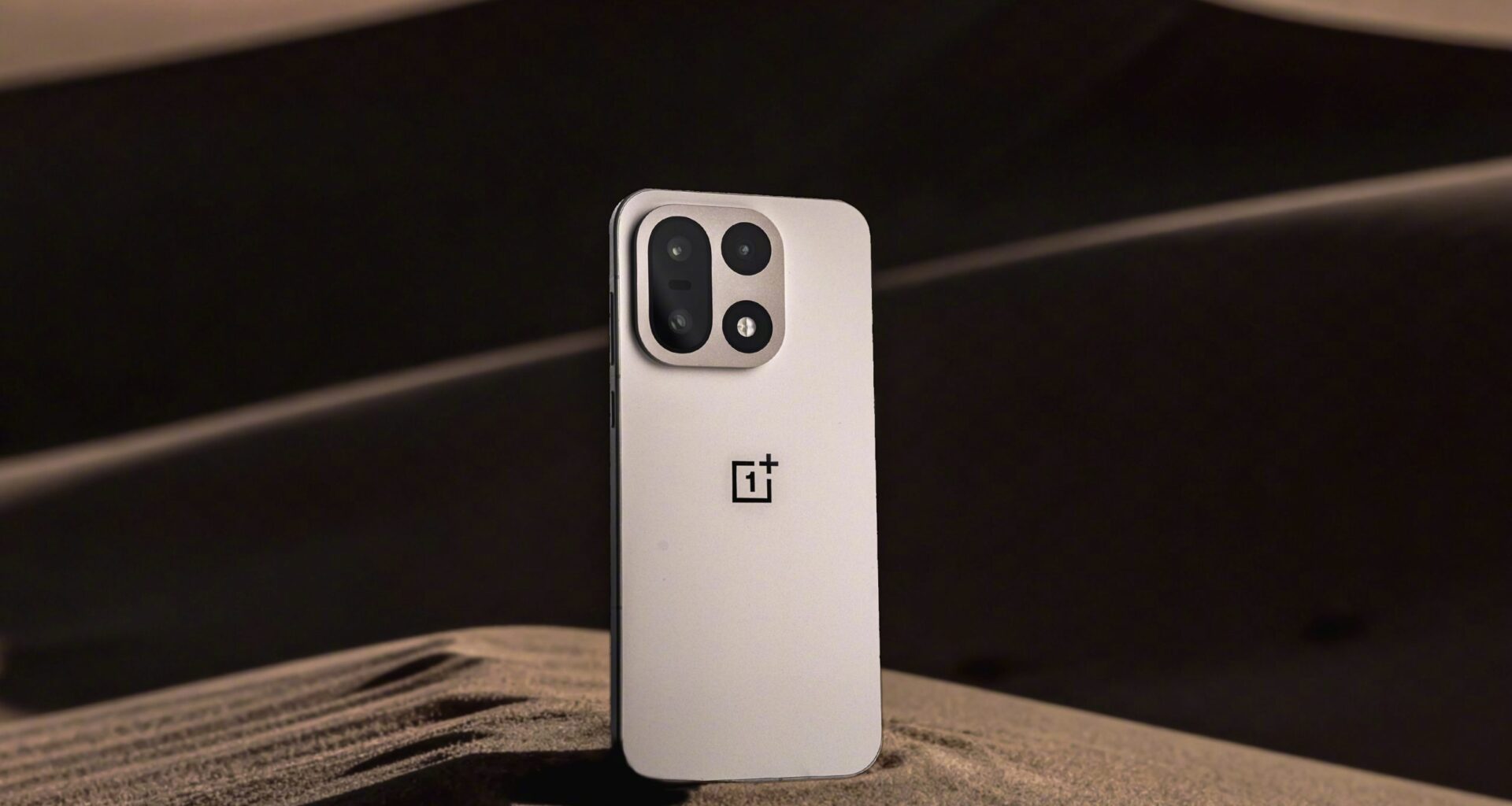 Samsungille kylmää kyytiä? OnePlus 15 julkaistaan jo marraskuussa globaaleilla markkinoilla