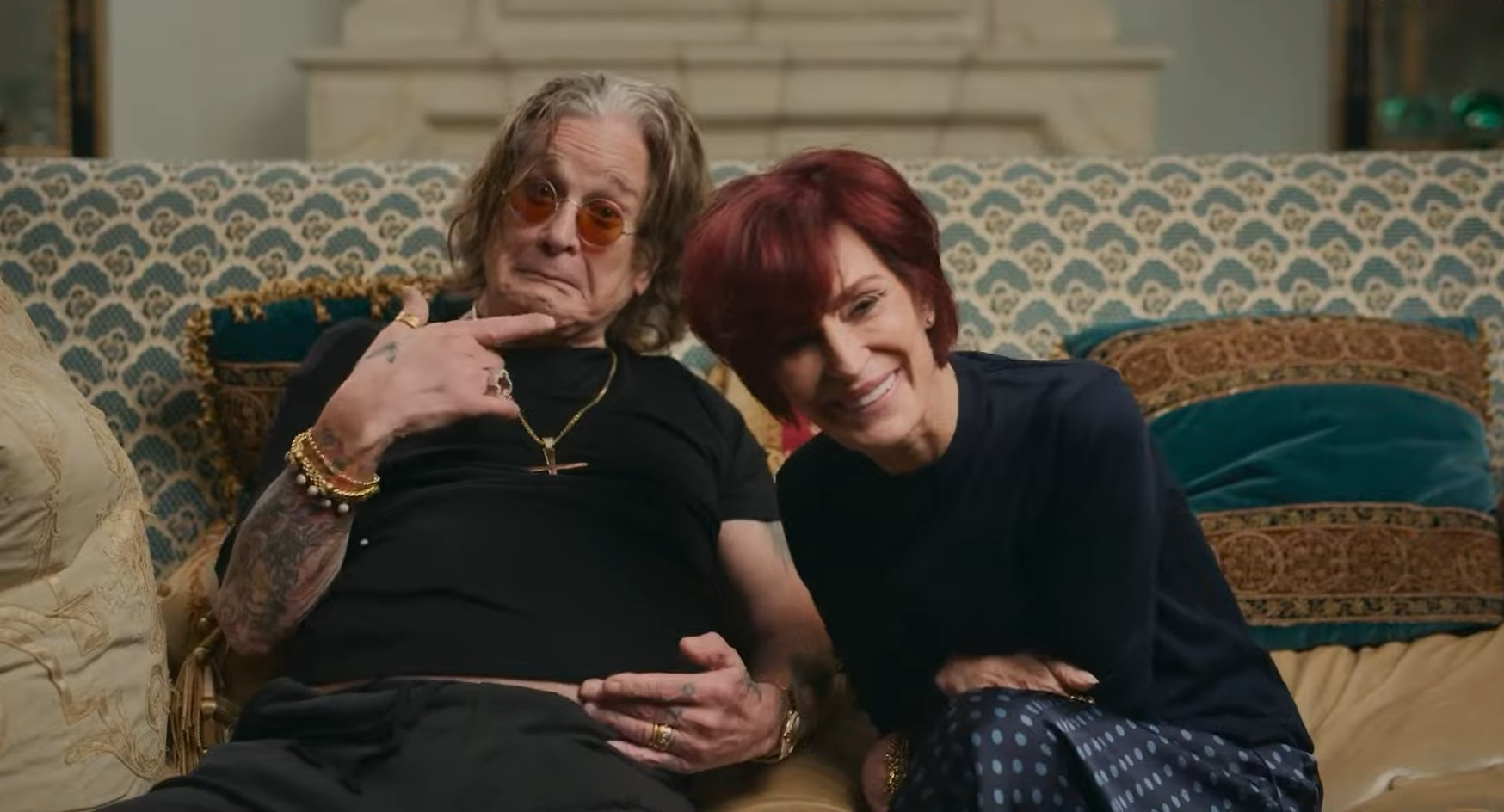 Nenäliinat taisteluvalmiuteen – Sharon & Ozzy Osbourne: Coming Home -dokumentin traileri katsottavissa tästä