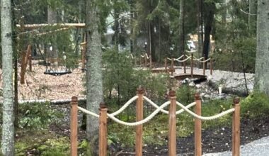 Hirvensalon uusi leikkipaikka kutsuu luonnon keskelle