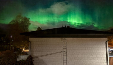 Voimakkaat revontulet havaittiin Raisiossa sunnuntain puolella kello 01.30.