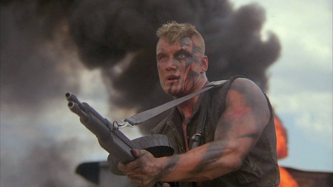 Kulttihetki: Ilmaiskatselussa suoraviivaista räiskintää - kasaritähden adrenaliinipitoinen toimintatykitys