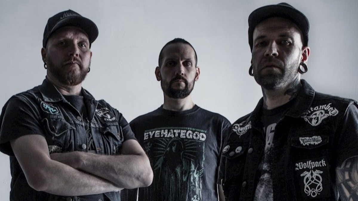 Räjähtävä ensipuraisu Rotten Soundin tulevaan ep-levyyn julki