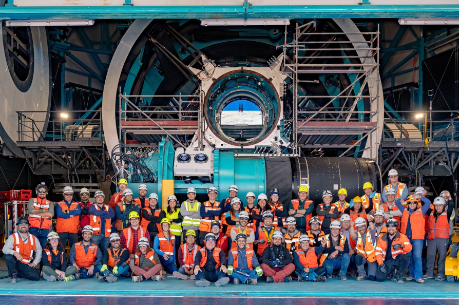 Maailman suurin digikamera asennettiin paikoilleen