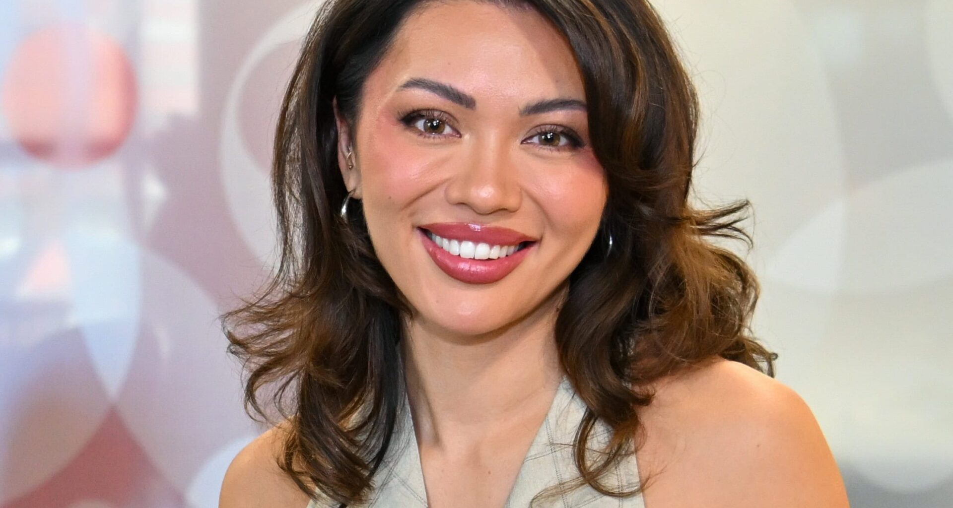 Shirly Karviselta kammotieto exästään podcastissa - näin kohteli