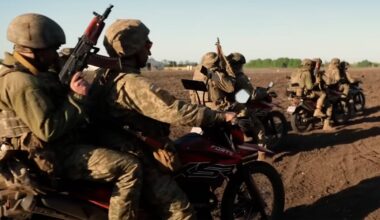 Näin taistelevat Ukrainan Mad Max -sotilaat - "Pam-pam-pam, vain ruumiita jäljellä"