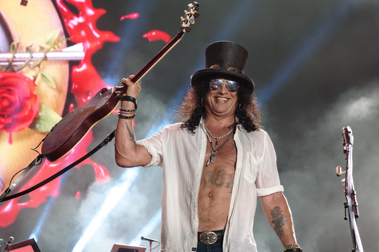 Mitä kuuluu paljon puhutulle ja huhutulle Guns N' Rosesin uutuusalbumille? Slash kommentoi projektin nykytilaa