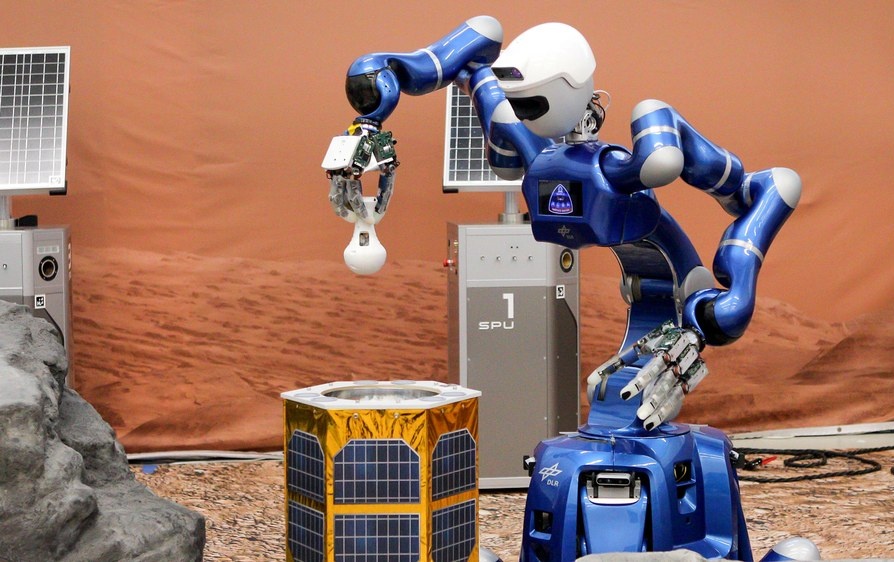 Tähdet ja avaruus: Saksassa testattiin avaruusrobottien etäohjausta