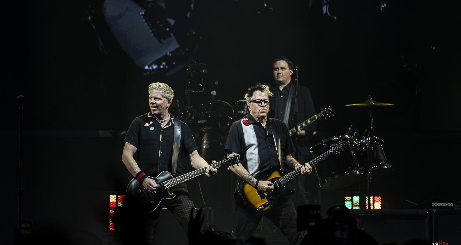 Livearvio: Dexter Holland ei ehkä osaa laulaa, mutta mitäs pienistä – The Offspring tarjosi mainion show'n