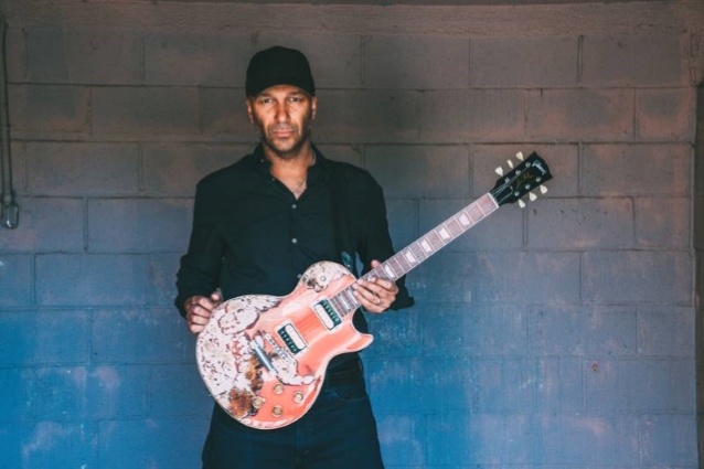 Tom Morello kommentoi Ace Frehleyn kuolemaa