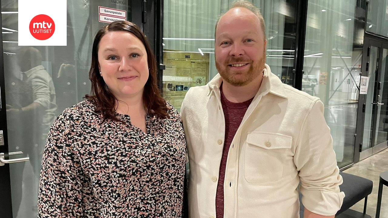 Anniina ja Ville kommentoivat uutta Ensitreffit-kautta
